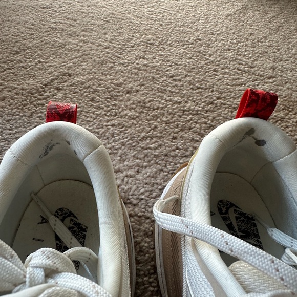 Nike Air Max Cream and Tan Sneakers - Picture 7 of 8